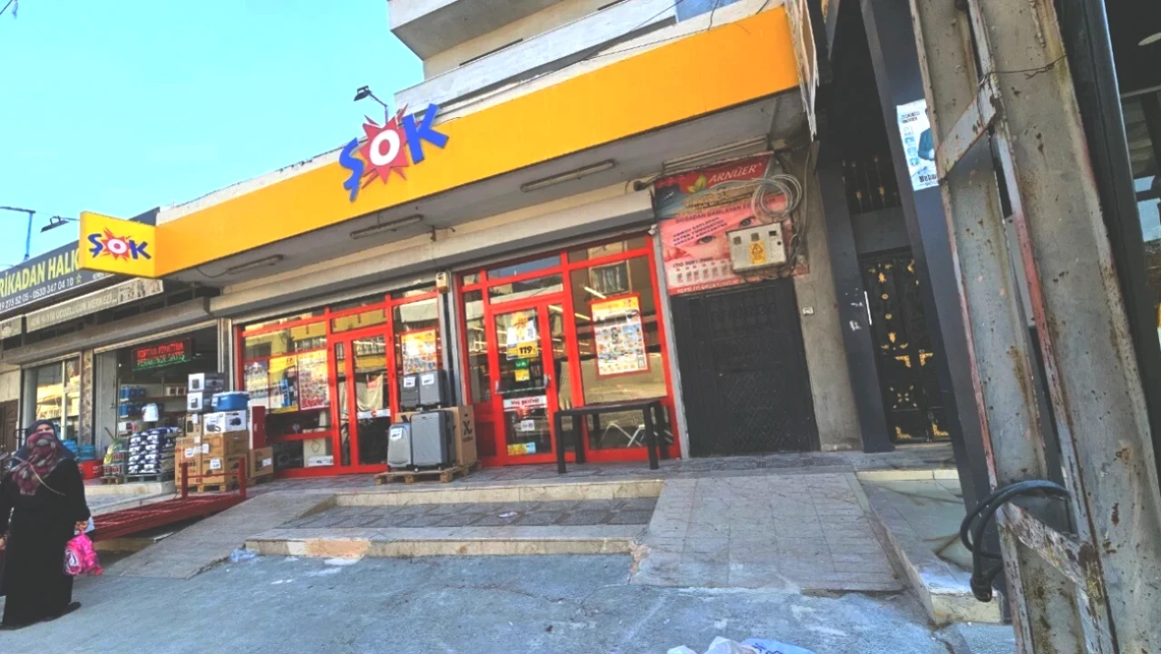 ŞOK'ta 22-28 Ekim Haftası: Projeksiyon Cihazı 12.999 TL, Espresso Makinesi 11.999 TL! Kaçırmayın!
